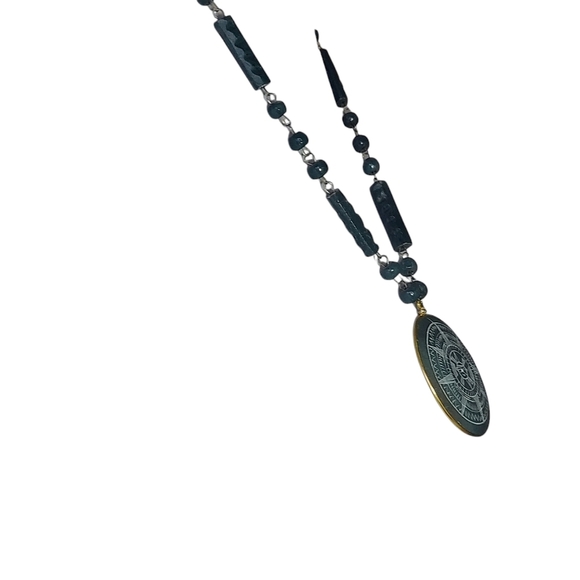 Mayan Sundial Green Dyed Alabaster Medallion Sculpted bars and round beads - Picture 4 of 15